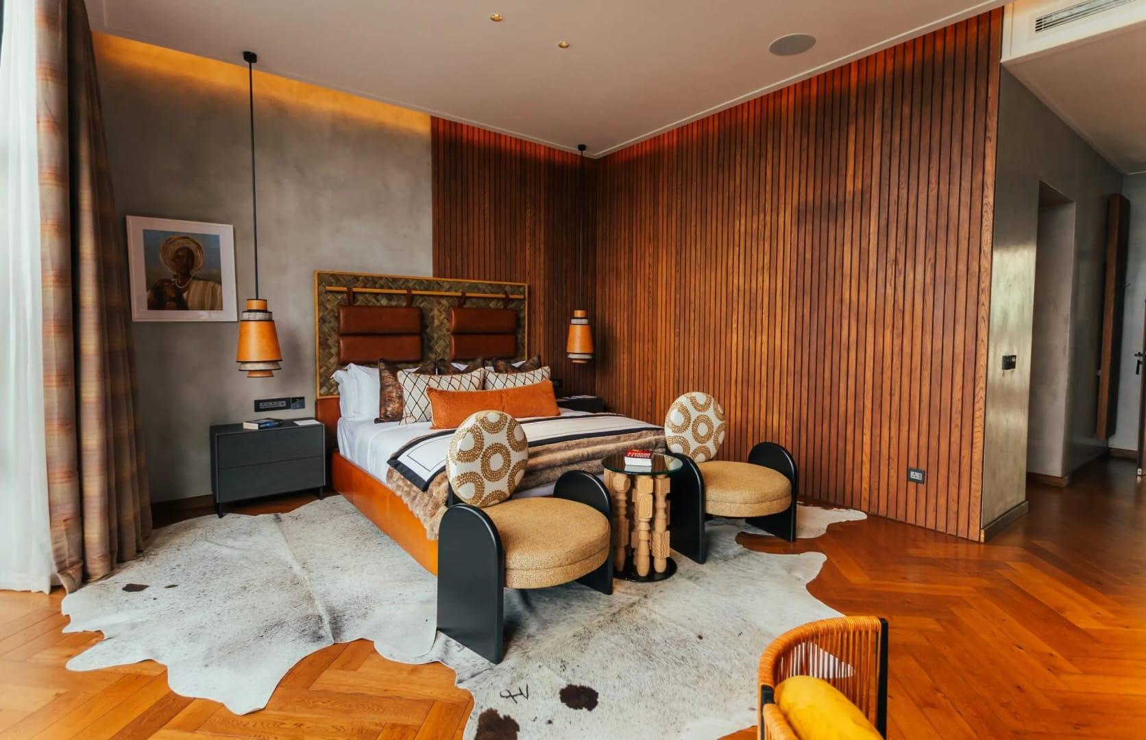 5-Bedroom Mansion with City Views in Gisozi